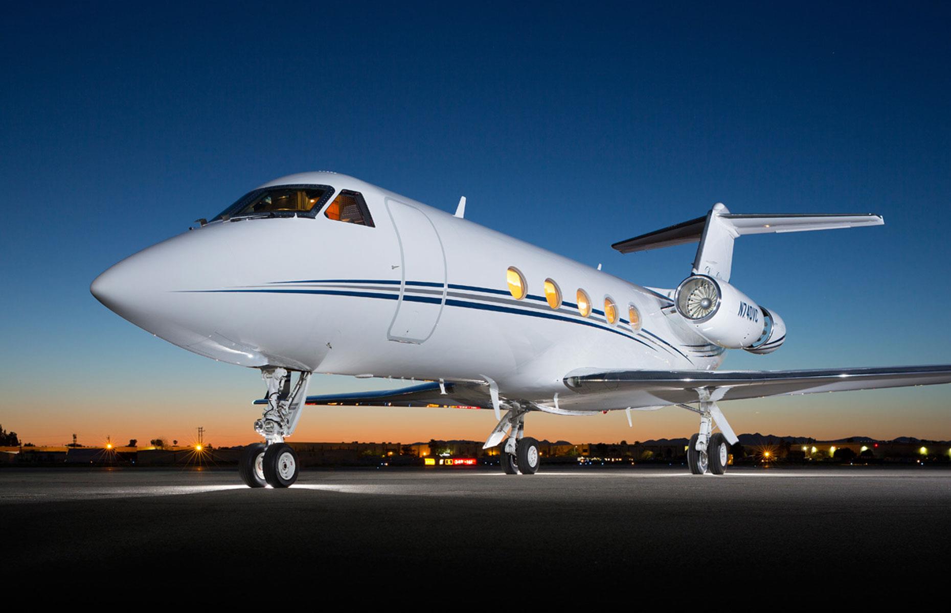 Jet privé Gulfstream III : 130 M$ (118 M€)